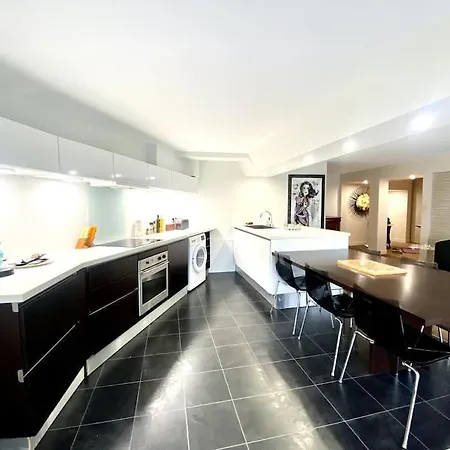 *victoria Plaza* Loft Au Coeur De Apartment Vichy